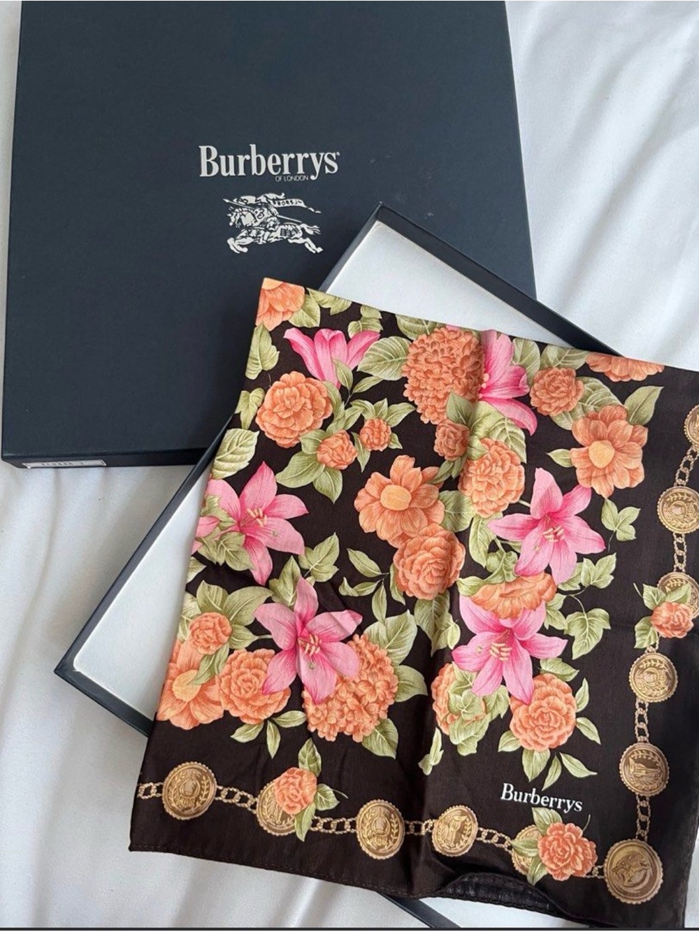 Auth❤️ Burberry Mini Scarf
